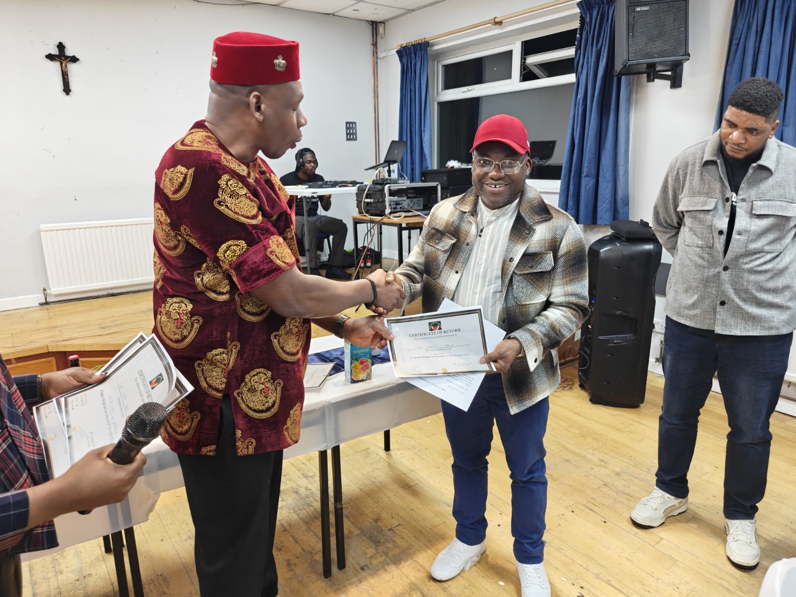 WhatsApp Image 2025-12-18 at 15.58.48 (1)